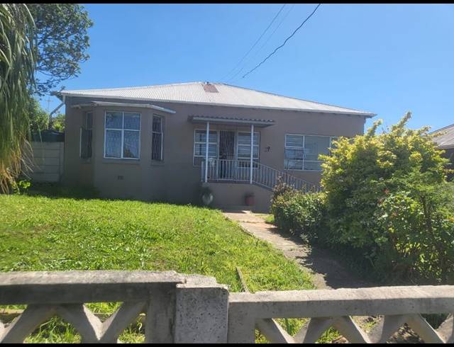 4 BEDROOM HOUSE FOR SALE IN MOSEL